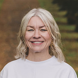Carol Anne Douglas